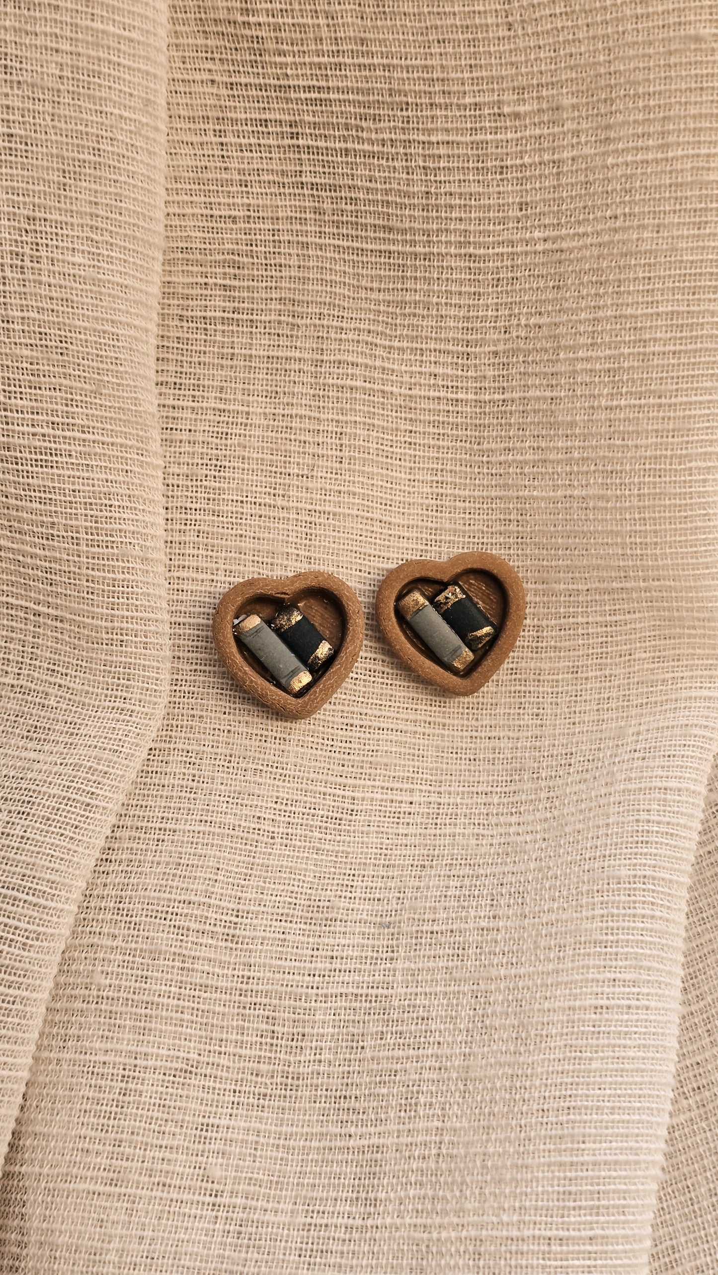 Bookshelf Studs